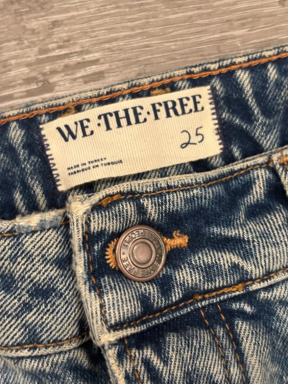 We The Free People Jeans Deep Trance Mid Rise Dropped Boyfriend NWT 25